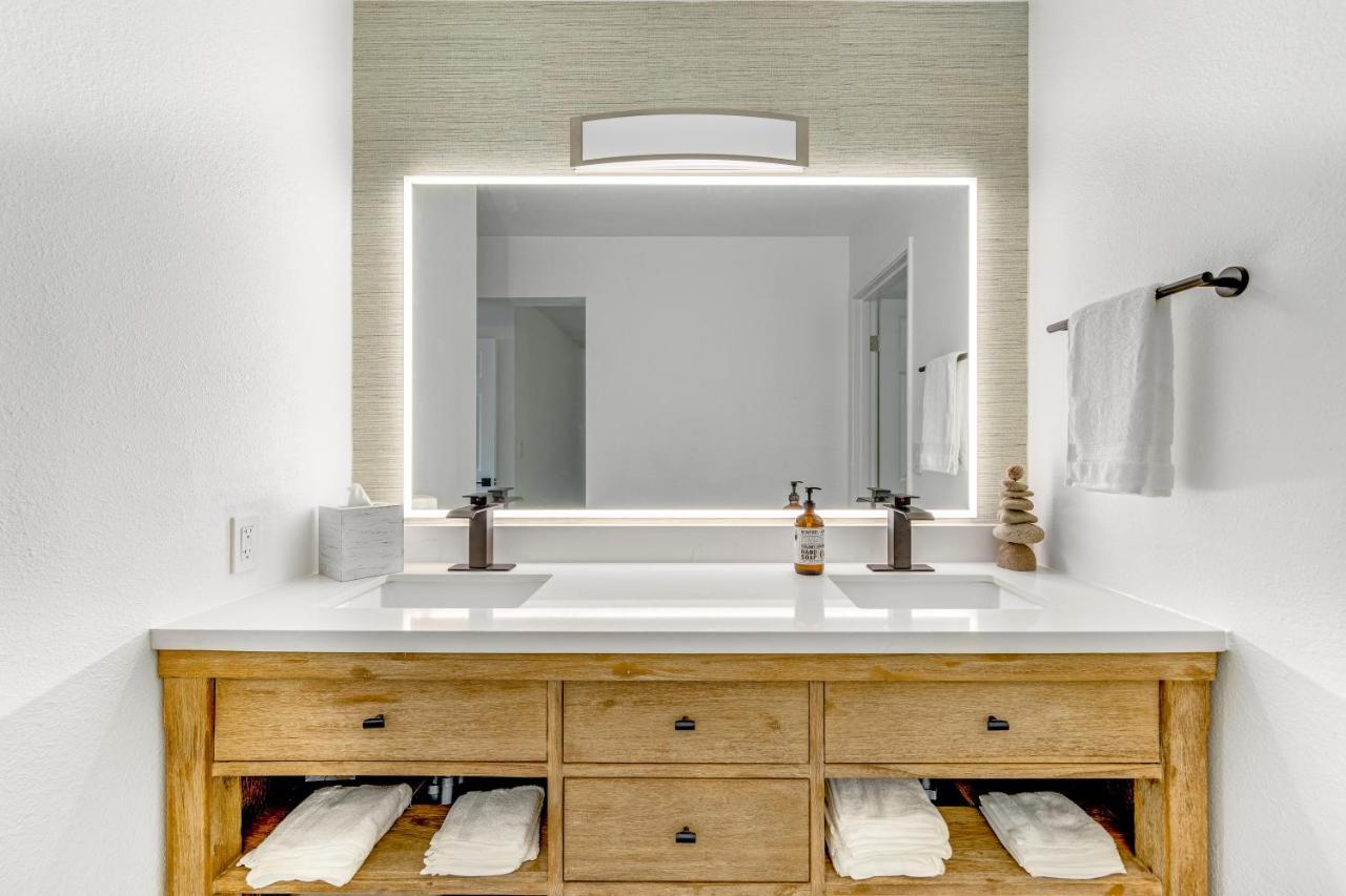 Newly Renovated Condo With Sup Paddle Boards And Golf Clubs Included Kailua-Kona Exterior foto